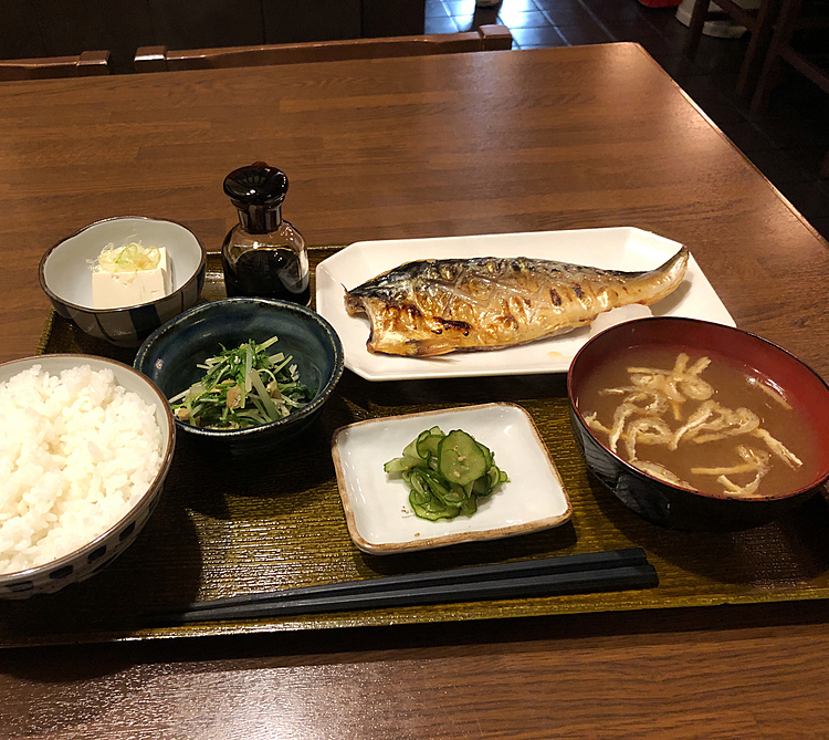 今日は仕事で大宮の先まで行ってて、孤独のグルメは、さいたま市のトロ鯖焼き定食でした😆