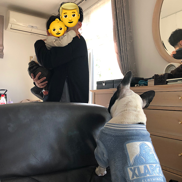吠えてる先にはライバルが😆