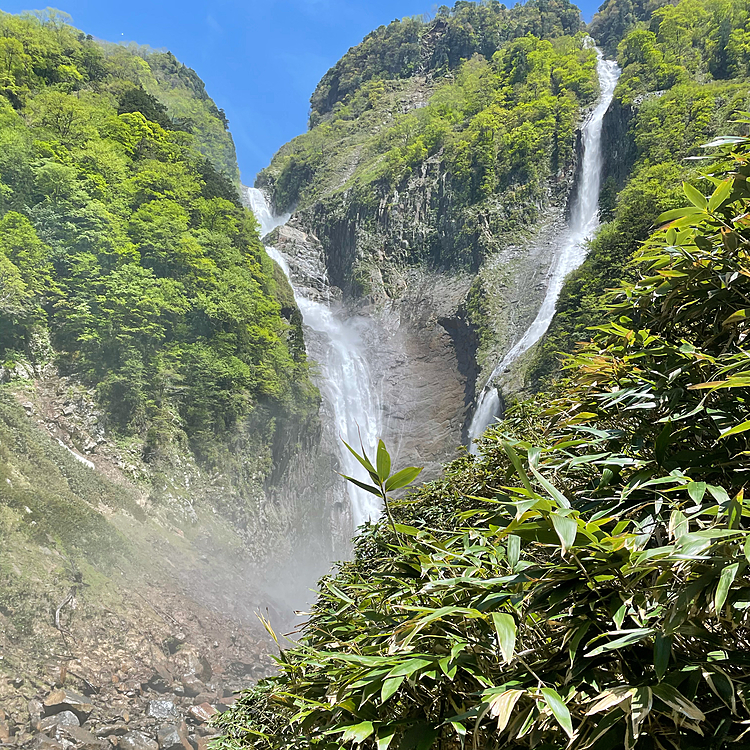 称名の滝です