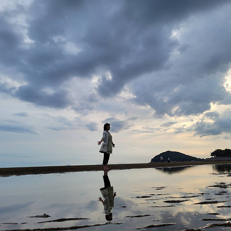 高知県の入野海岸。高知県のウユニ塩湖と言われているところだそうです。
遠いので、運転は厳しいけど頑張ってみたい✨