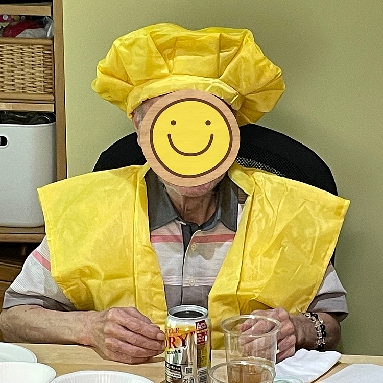 今日は兄宅へお邪魔しました😊
明日は父の88歳の誕生日でお祝いをしました🎉コロナが心配ですが家族で集まりました😊
長男だけ職場で感染者が何人か出てるので参加しませんでした🥲残念😭
でも父も喜んでいたので良かったです😊
ちなみに今日24日は私の誕生日😊他にも7月生まれがいるのでまとめてお祝いをしました😊楽しい時間を過ごせて良かったです😊