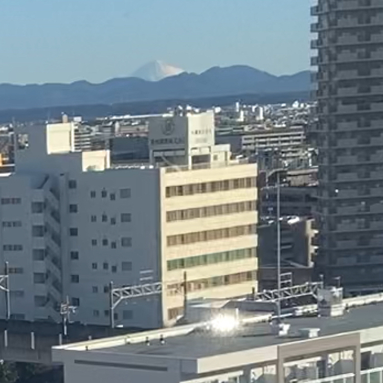 今日も綺麗な富士山🗻動画で撮ったら画角が大き過ぎと、、🥲