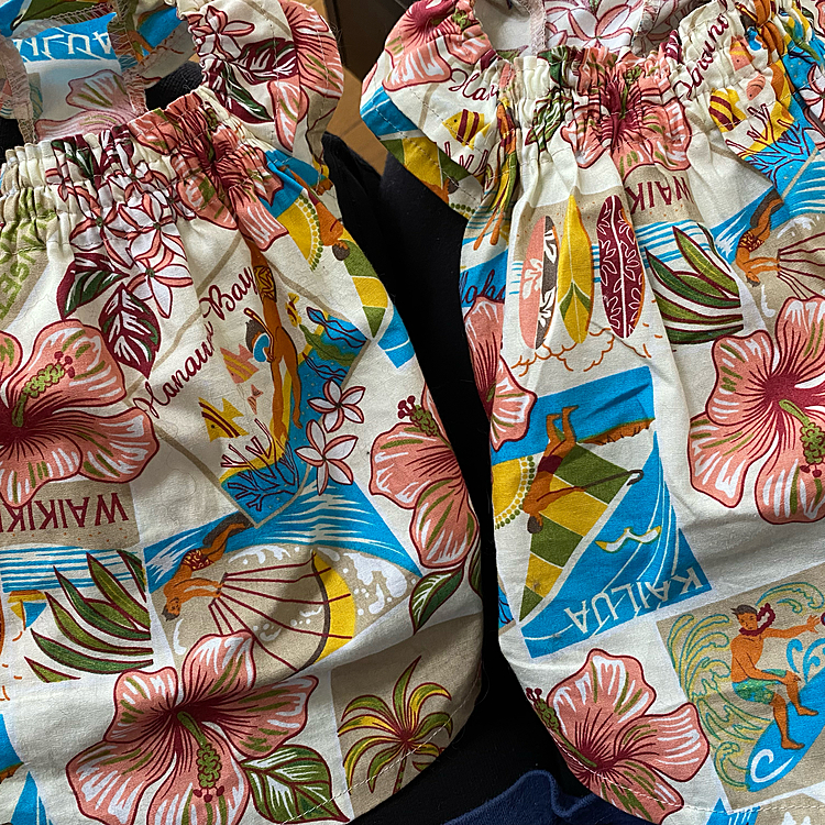 ハワイアン洋服
マカマカハワイ🌋🌴🌊🌺🌈