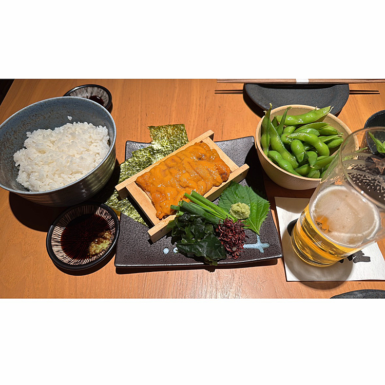 箱雲丹で白米で食べるの
ビールおかわりしちゃった
このあと写真撮らなかったけど栃尾揚げが美味しかったですー❤️